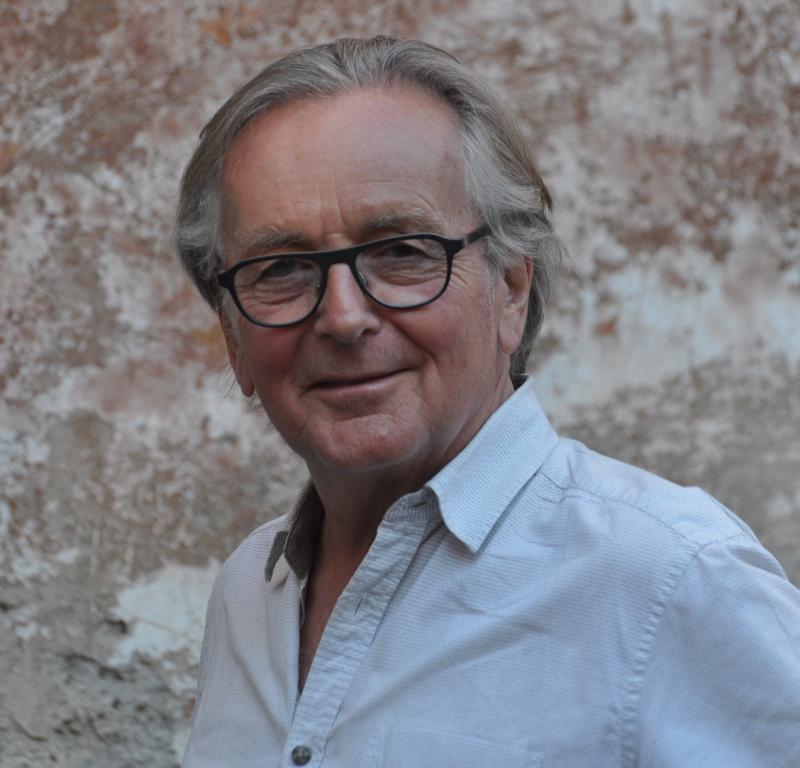 Portrait of a man with glasses